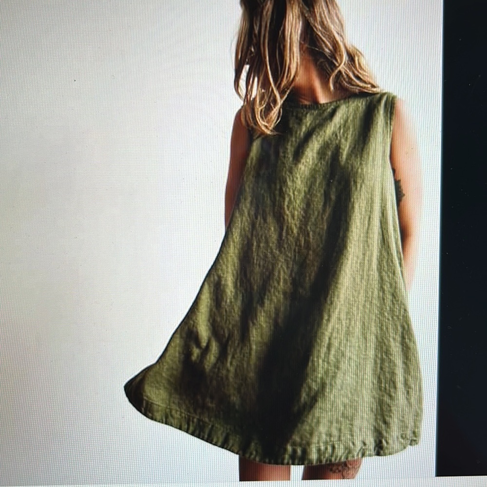 ISO Seek shelter Lou Dress (moss) size M